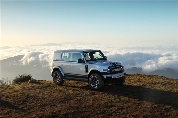 定格热爱瞬间，共启探索新篇 iCAR 2025再攀新高峰